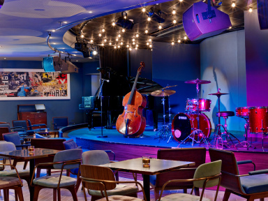 L'hôtel "Le Méridien Étoile" et son club de Jazz rénovés