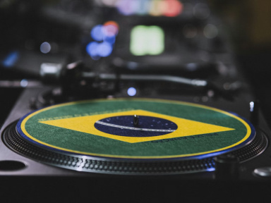 Bon Plan Réveillon du Nouvel An 2026 : Soirée brésilienne au Chinois à Montreuil (93)