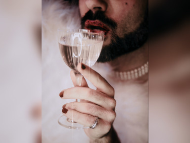 NEW YEAR’S DRAGFEST : la soirée du Nouvel An 100% drag au Speechless Bar