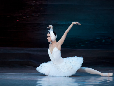 Le Lac des Cygnes de Tchaïkovski au Théâtre des Champs-Elysées : invitations