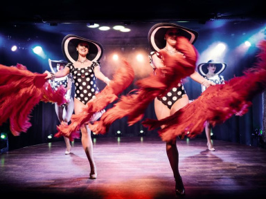 Oh! César Paris : Redécouvrez le Cabaret à Paris dans un Mélange de Glamour, Humour et Art