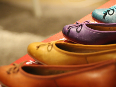 Simple Rainbow : cette boutique cachée du Marais déroule un arc-en-ciel de ballerines