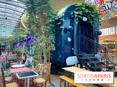 Un bar à glaces et un dessert dans un train de la Félicita