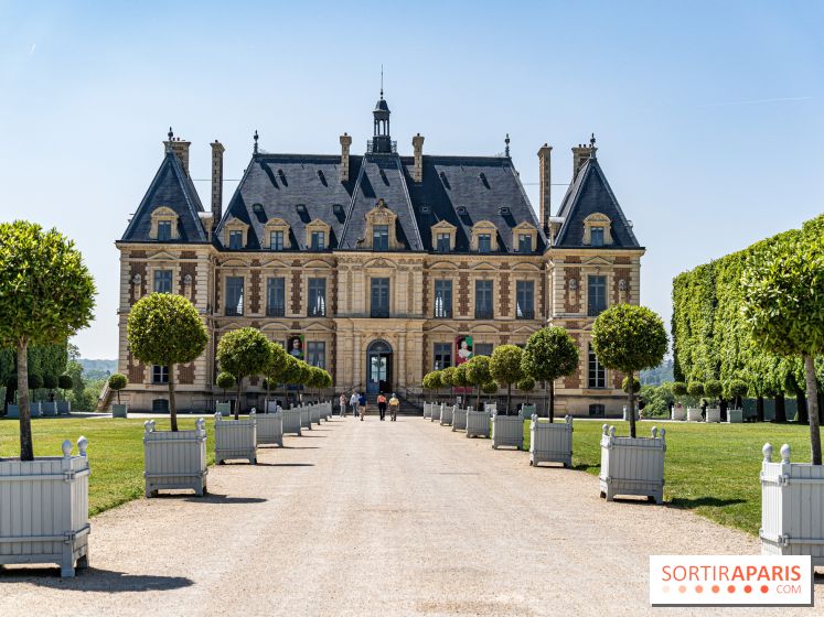 Le Gué, l'installation éphémère du Domaine de Sceaux qui fait marcher sur l'eau -  château de Sceaux