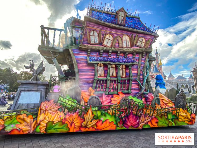 Halloween 2023 Disneyland Paris parade