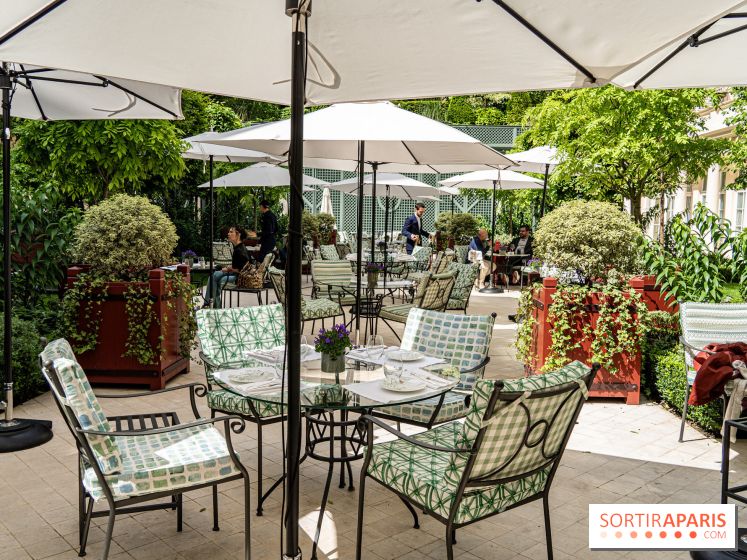 Le Tea time du Bristol Paris par Yu Tanaka