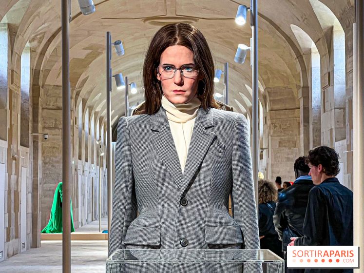 Balenciaga by Demna : l'exposition mode évènement (et gratuite !) au siège du groupe Kering