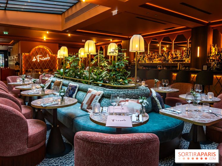 Frivole, restaurant festif, bar et terrasse cachée à Paris, les photos