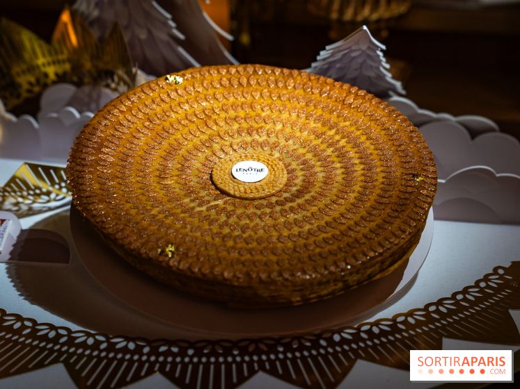 Bûche de Noël Lenôtre 2025 : Le train des Merveilles et les créations de fête - photos - A7C07620