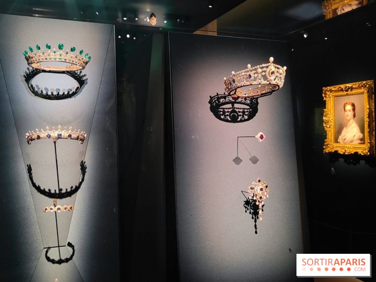 Joyaux dynastiques : une exposition qui brille de mille feux à l'Hôtel de la Marine à Paris - fotor 1765278806795
