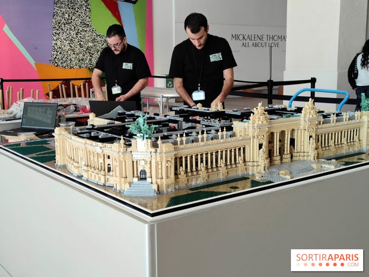 Insolite : assistez au montage en live d'une maquette LEGO du Grand Palais - fotor 1772017272400