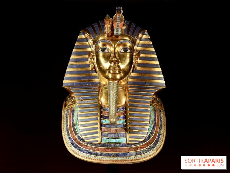 Le masque de Toutânkhamon sur fond noir - Toutankhamon : son tombeau et ses trésors