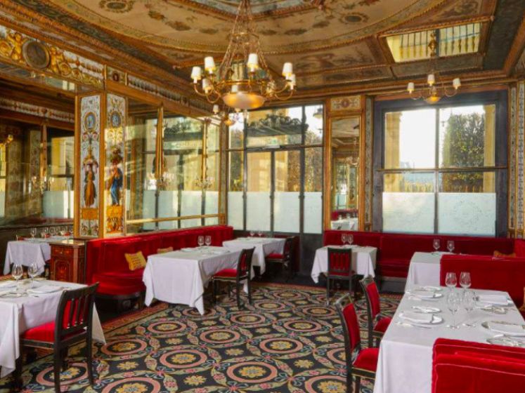 Le restaurant étoilé du Grand Véfour passe en mode bistrot avec un menu abordable