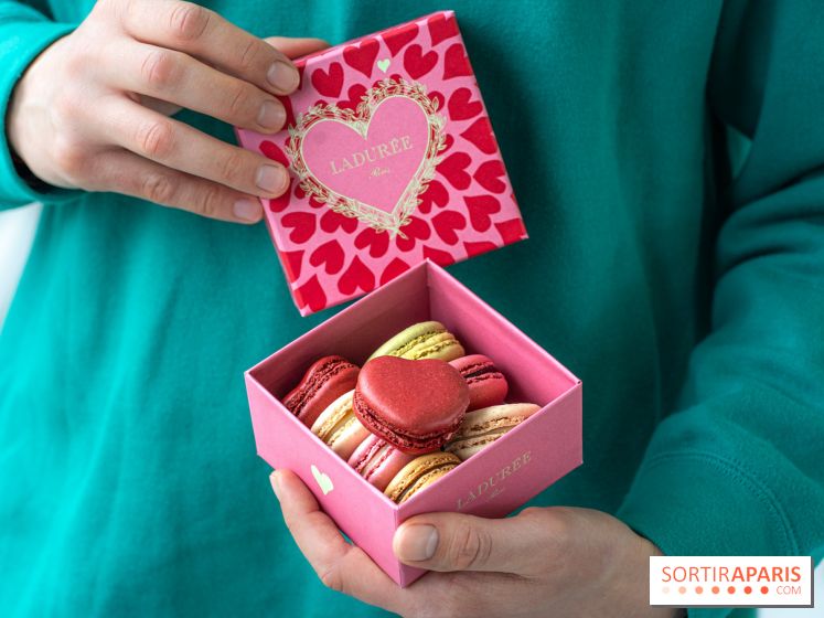 Saint-Valentin chez Ladurée 2024 : le coffret de macarons cœur