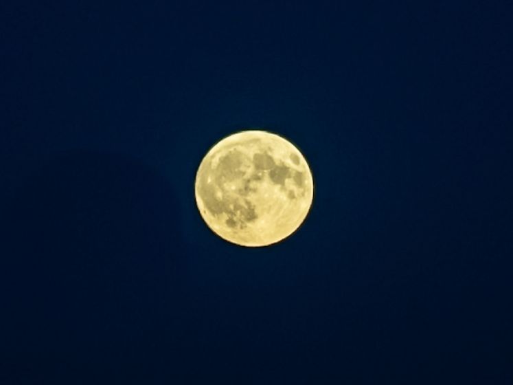 Super Lune du Chasseur : la plus grande pleine lune de l'année arrive ! Pourquoi ce nom ?