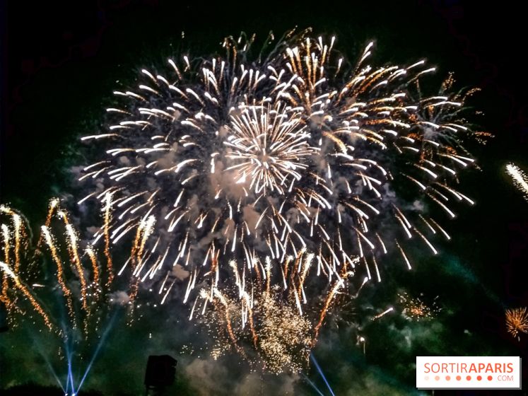 Le Feu d'Artifice de la Fête Nationale du Perras-en-Yvelines, ce 13 juillet 2025