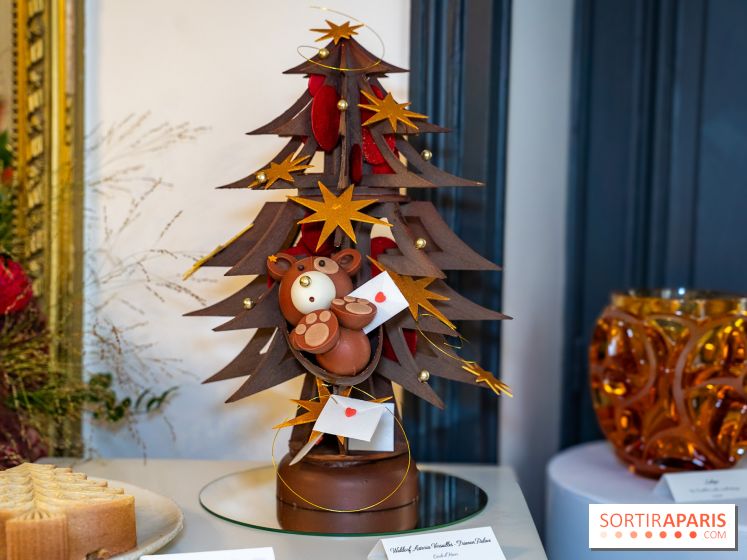 La bûche de Noël sapin exceptionnelle d'Eddie Benghanem pour le Trianon Palace Versailles 2023