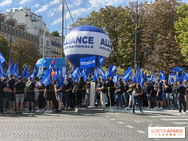 Paris: des milliers de policiers appelés à manifester ce mardi au départ du rond-point des Champs-Élysées