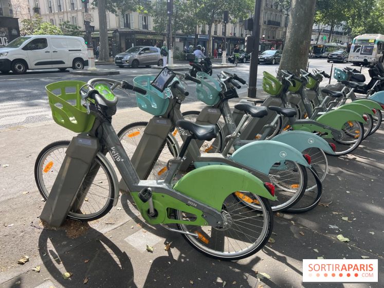 Des Vélib pour la venue du Pape