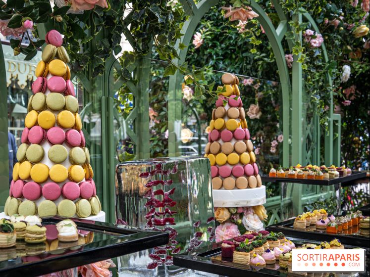 Ladurée lance sa terrasse fleurie sur les Champs-Elysées