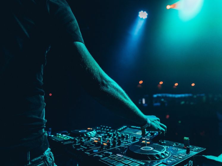 Fête de la Musique 2023 : concerts, DJ sets et karaoké géant au Point Ephémère 