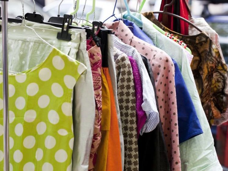 Emmaüs Alternative organise sa vente au kilo !