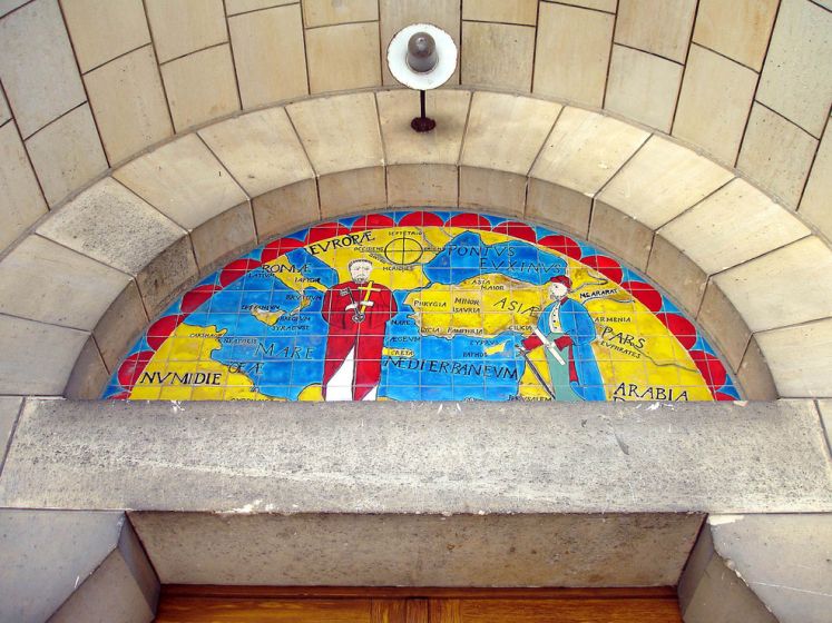 C’est dans cette église de banlieue parisien que repose Cyrano de Bergerac