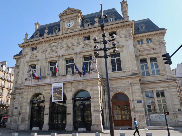 Nuit Blanche 2026 : un parcours ludique et artiste en famille à la mairie du 18e arrondissement