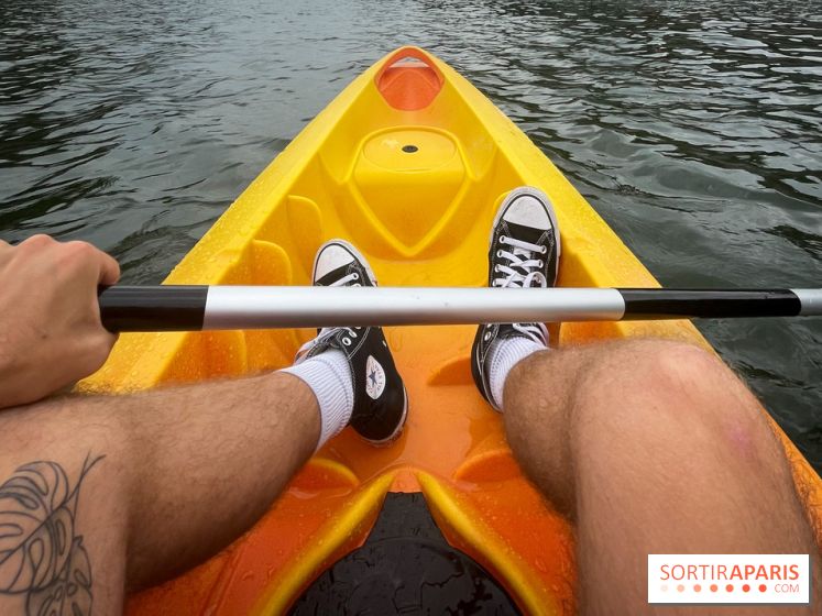 Du kayak et du canoë gratuit sur la Seine face à l'Île Saint-Louis à la base nautique du Bras Marie