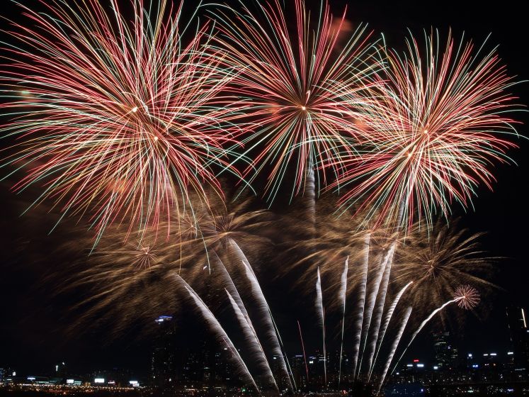 Feu d'artifice du 14 Juillet 2019 à Meaux (77)