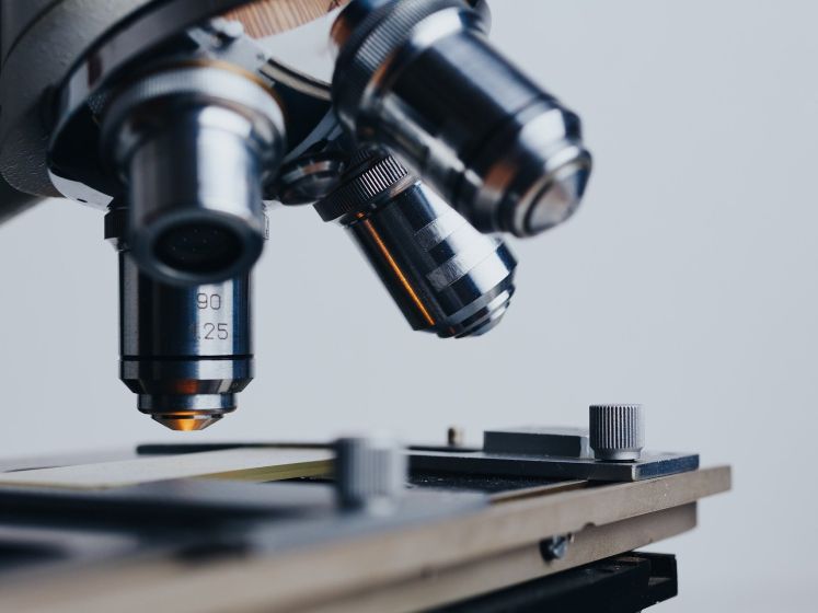 Sida : l'essai clinique menée par Johnson & Johnson stoppé en Afrique, faute de résultats