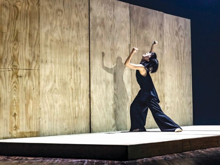 Antigone : Alan Lucien Øyen revisite Sophocle par la danse à Paris