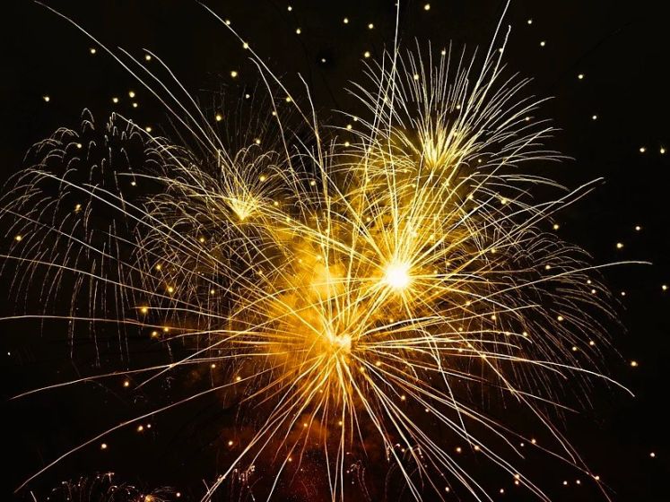 Feu d'artifice du 14 Juillet 2020 à Chelles (77)