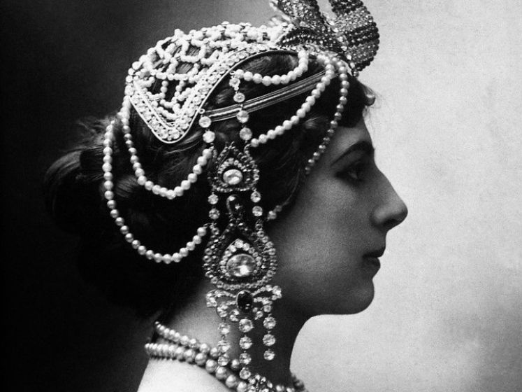 Éphéméride du 15 octobre à Paris : L'exécution de Mata Hari au Bois de Vincennes