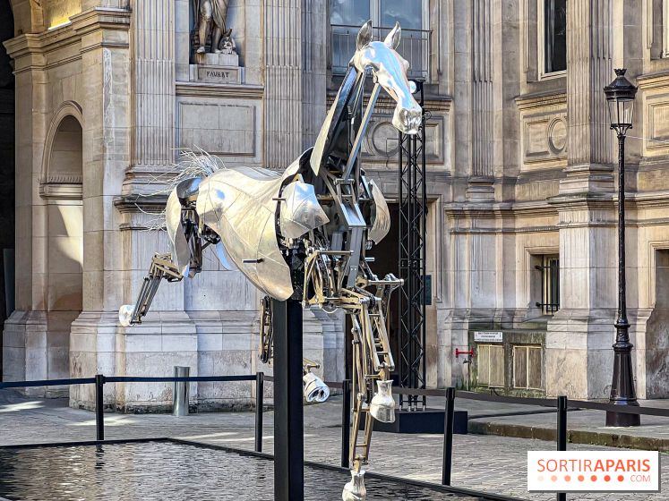 JO Paris 2024: Zeus, le cheval métallique de la cérémonie d'ouverture exposé à l'Hôtel de Ville