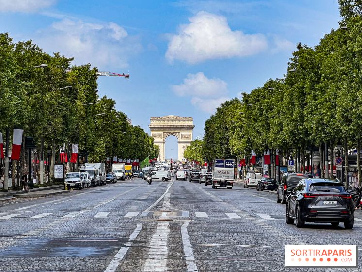 Chasse au Patrimoine et maquettes LEGO XXL sur les Champs-Élysées ce dimanche
