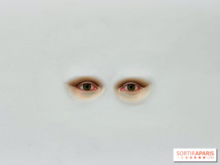 Serena Carone : une exposition dans un monde de faïence et de faux-semblants à la galerie Perrotin