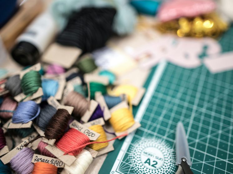 Bag-all : la boutique du Marais où les pochettes se personnalisent à vos initiales
