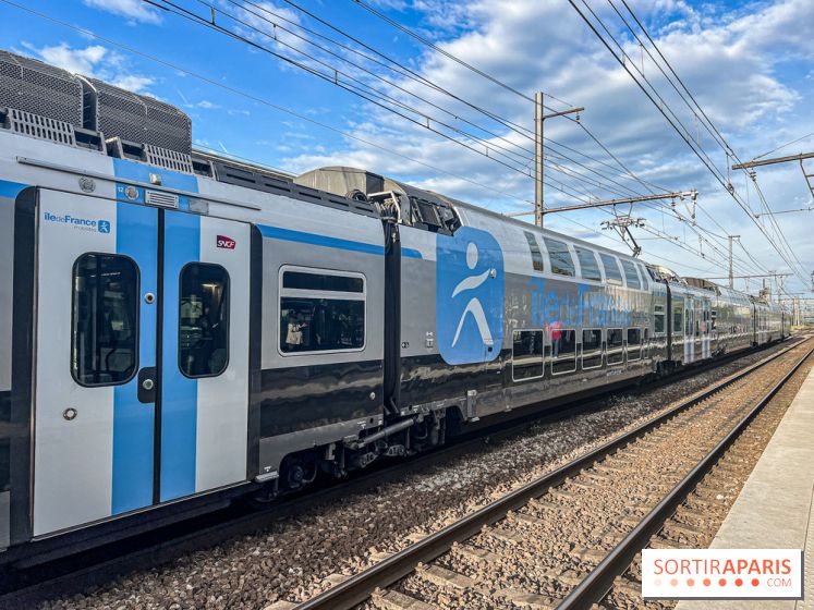 visuel Paris visuel  - train - transport - grève - sncf - Île-de-France mobilité - rer