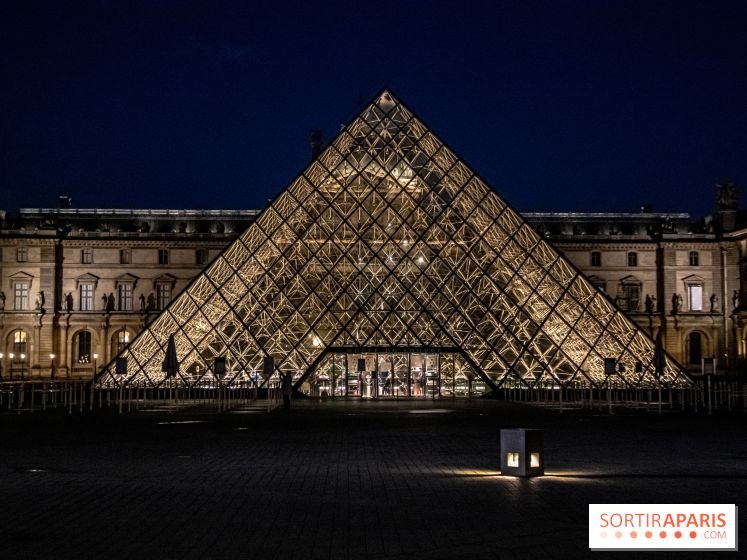 Visuel Paris Louvre nuit