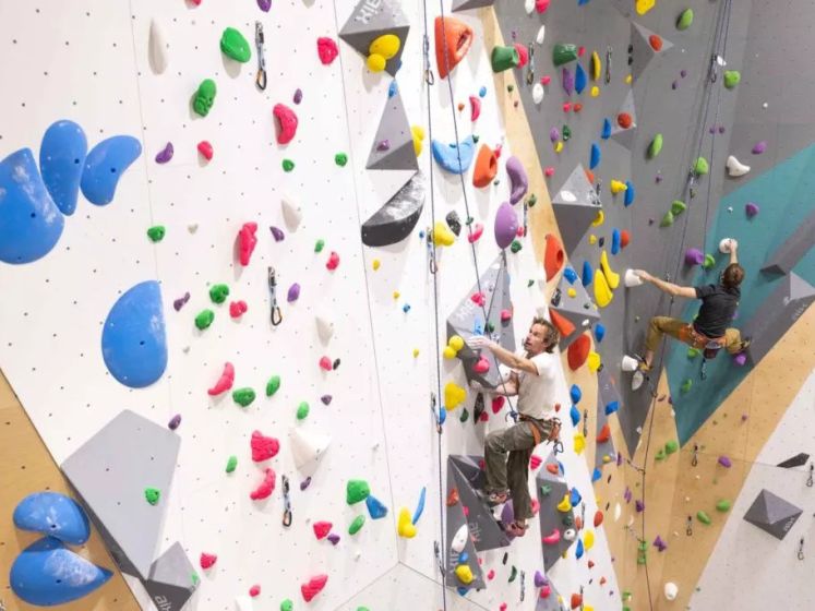 Climb Up ouvre la plus grande salle d'escalade indoor d'Europe à Aubervilliers