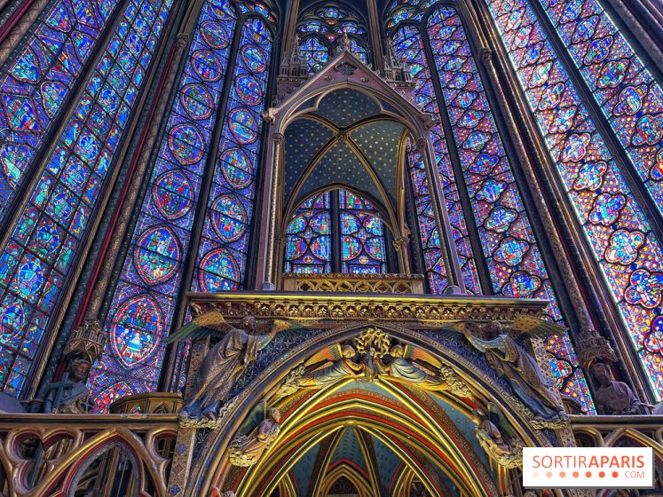 La Sainte-Chapelle et ses 1113 vitraux, un véritable joyau gothique à Paris