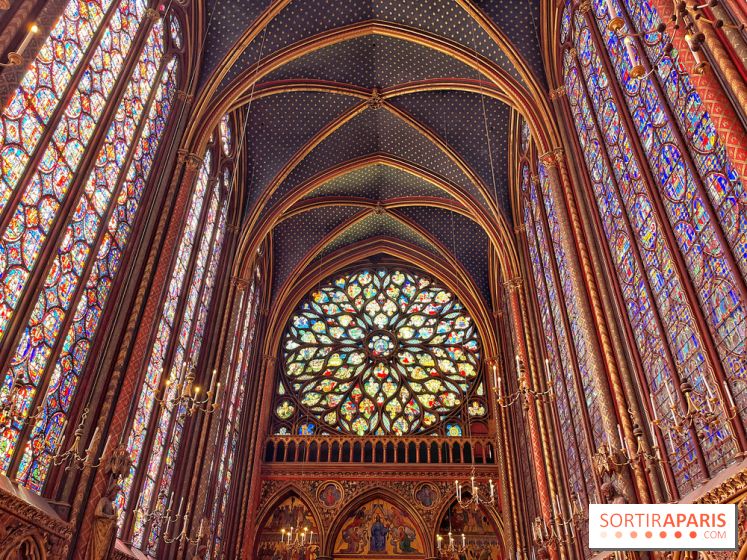 La Sainte-Chapelle et ses 1113 vitraux, un véritable joyau gothique à Paris