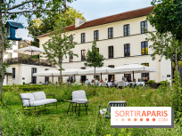 La terrasse dans un jardin avec vue Tour Eiffel du Marguerite 1606 au Domaine de la Reine Margot -  A7C1337