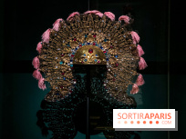 Bijoux de scène de l'Opéra de Paris : l'exposition de parures merveilleuses au Palais Garnier