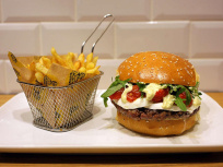 Mamie Burger livre à domicile pour la coupe du monde 2014