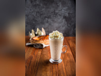 Le Latte Frangipane chez Costa Coffee