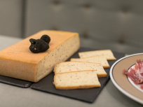 C'est soirée raclette à La Maison de la Truffe Madeleine !