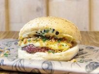 On mange un burger pour la recherche sur le cancer chez Big Fernand