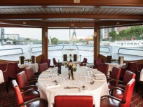 Capitaine Fracasse, une péniche atypique à Paris